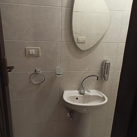 Cozy Apartment By The Sea Between Hilton And Four Seasons, No View Alexandria Exterior photo