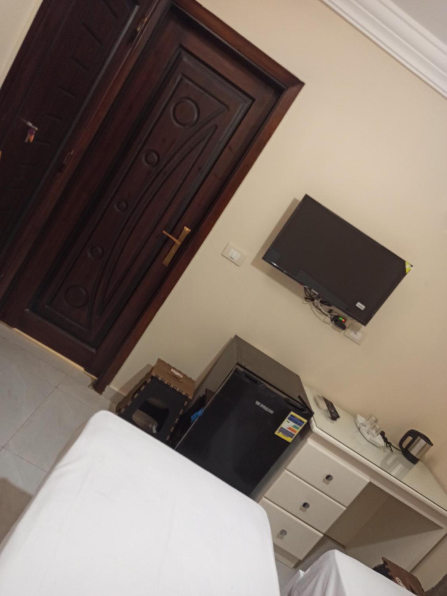 Cozy By The Sea Between Hilton And Four Seasons, No View Apartament Alexandria